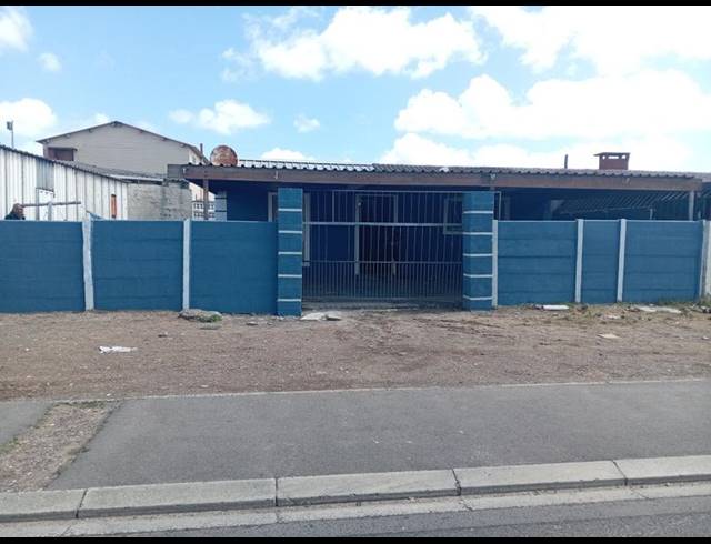 3 BEDROOM HOUSE FOR SALE IN RETREAT